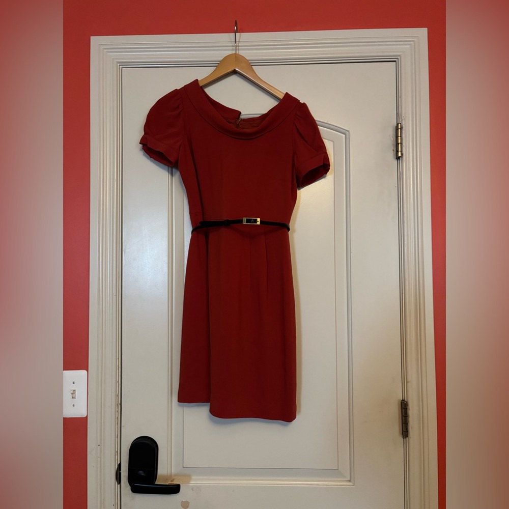 ALI RO Terracotta Colored Short Sleeve Belted Women's Dress. Size 4